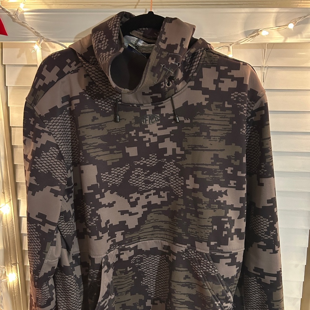 AFTCO Men’s Hoodie with high neck warmer